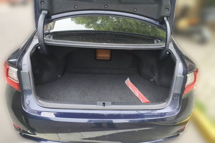 Used Lexus ES 2015 200 Elite Edition Trunk