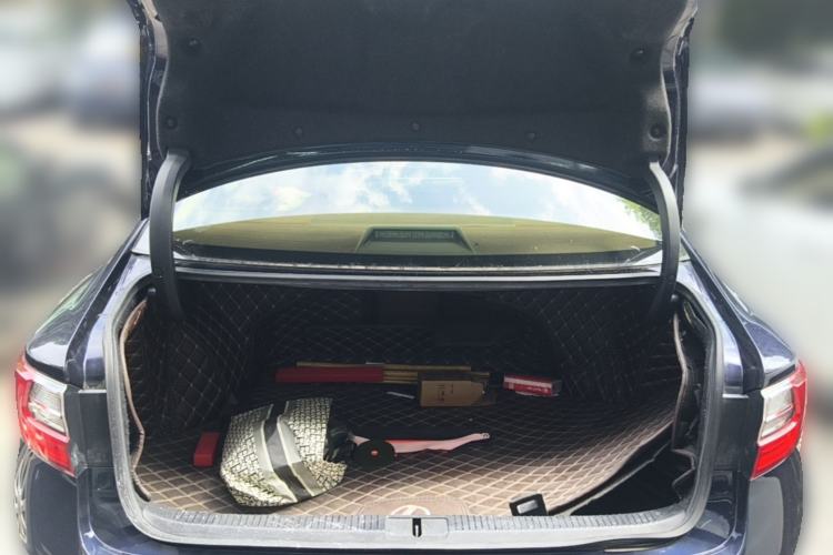 Used Lexus ES 2015 200 Elite Edition Trunk