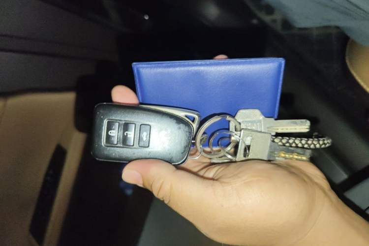 Used Lexus ES 2015 200 Elite Edition Vehicle Key