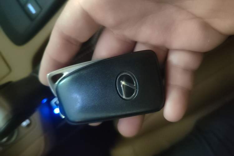 Used Lexus ES 2015 200 Elite Edition Vehicle Key