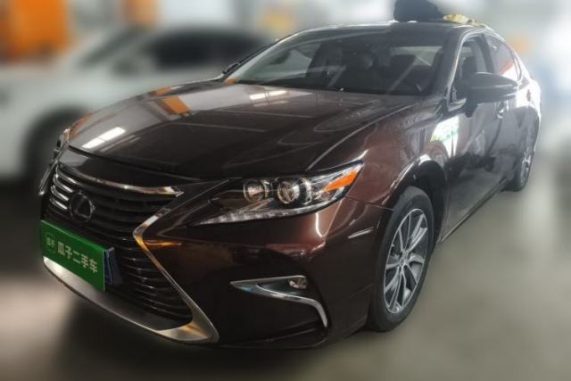 Used Lexus ES 2015 300h Comfort Edition