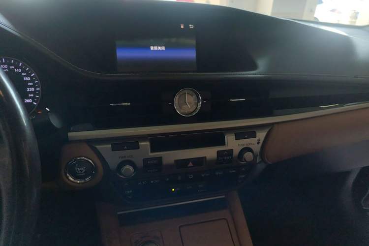 Used Lexus ES 2015 200 Elite Edition Audio And AC Panel
