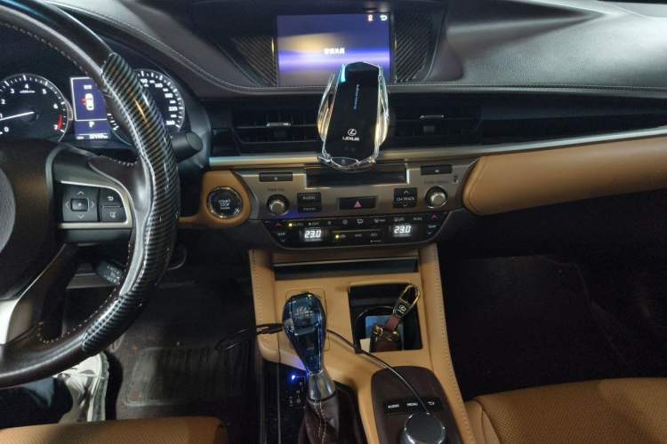 Used Lexus ES 2015 200 Elite Edition Audio And AC Panel