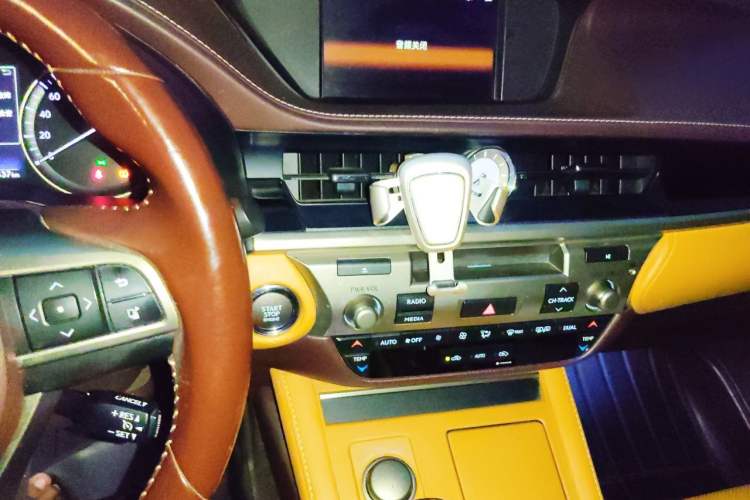 Used Lexus ES 2015 200 Elite Edition Audio And AC Panel