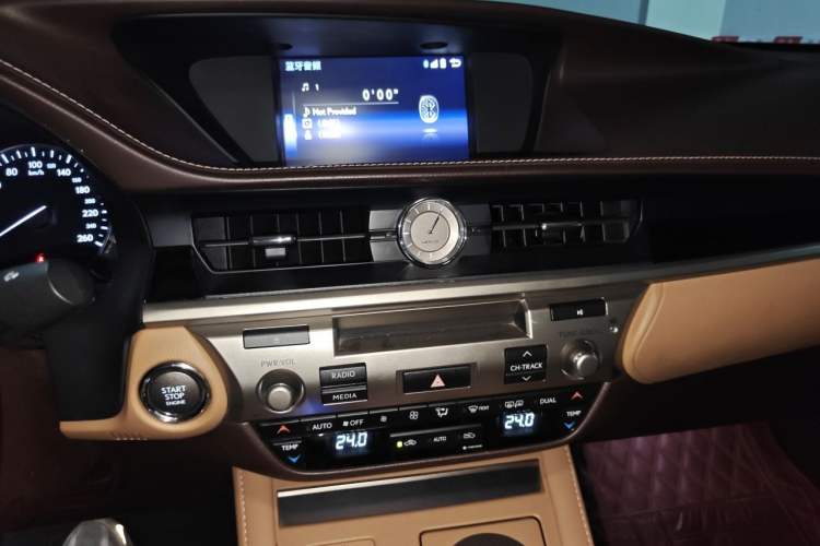 Used Lexus ES 2015 200 Elite Edition Audio And AC Panel
