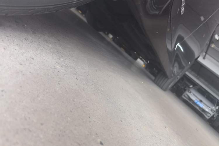 Used Lexus ES 2015 300h Comfort Edition Chassis Rear Right