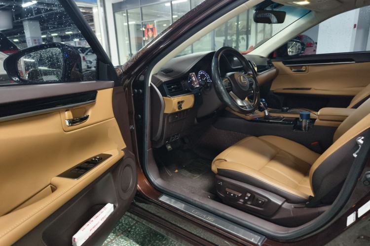 Used Lexus ES 2015 200 Elite Edition Driver Seat