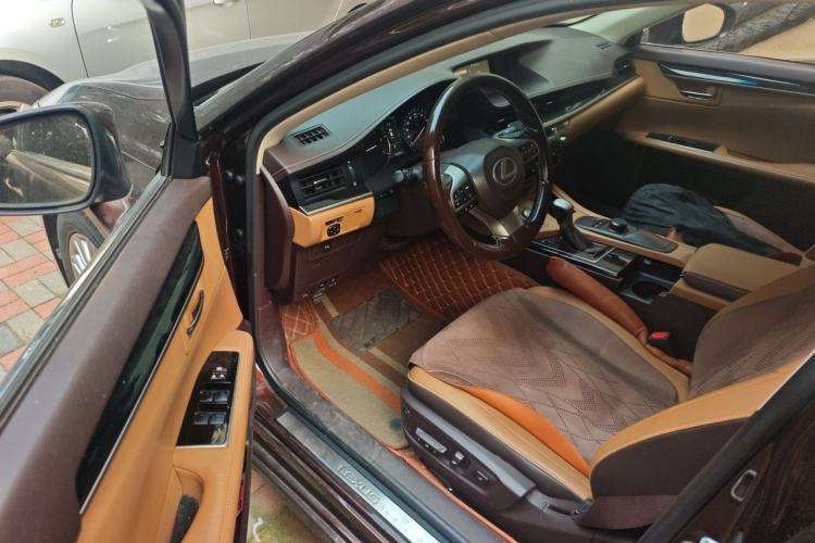 Used Lexus ES 2015 200 Comfort Edition Driver Seat