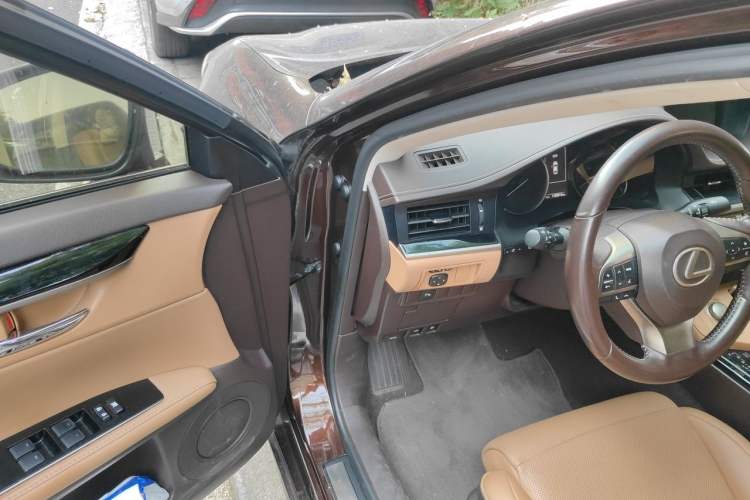 Used Lexus ES 2015 200 Elite Edition Driver Seat