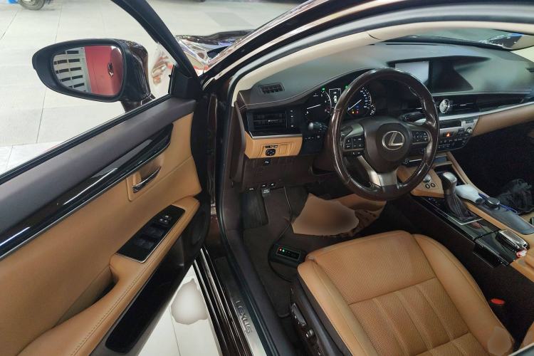 Used Lexus ES 2015 200 Elite Edition Driver Seat