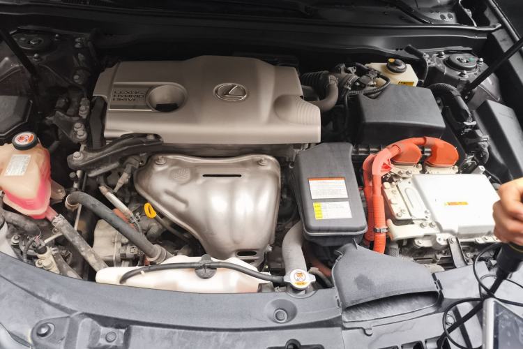 Used Lexus ES 2015 300h Comfort Edition Engine Bay