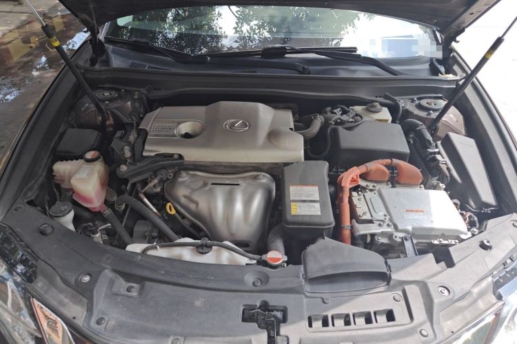 Used Lexus ES 2015 300h Comfort Edition Engine Bay