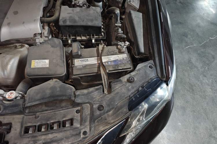 Used Lexus ES 2015 200 Elite Edition Engine Bay Left