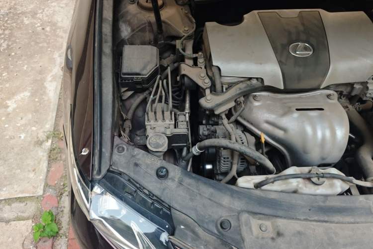Used Lexus ES 2015 200 Comfort Edition Engine Bay Right