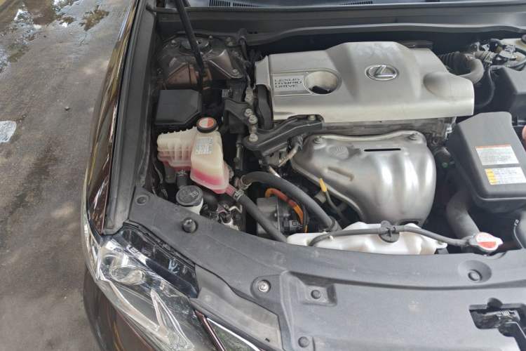 Used Lexus ES 2015 300h Comfort Edition Engine Bay Right