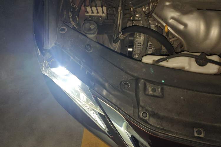 Used Lexus ES 2015 200 Elite Edition Engine Bay Right