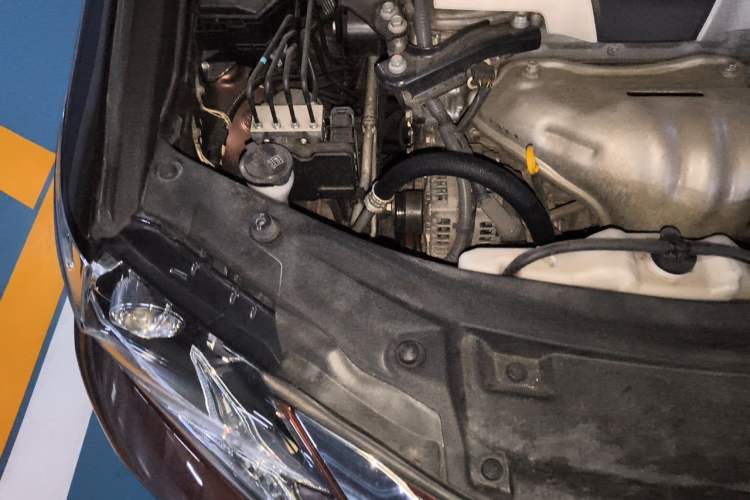 Used Lexus ES 2015 200 Elite Edition Engine Bay Right