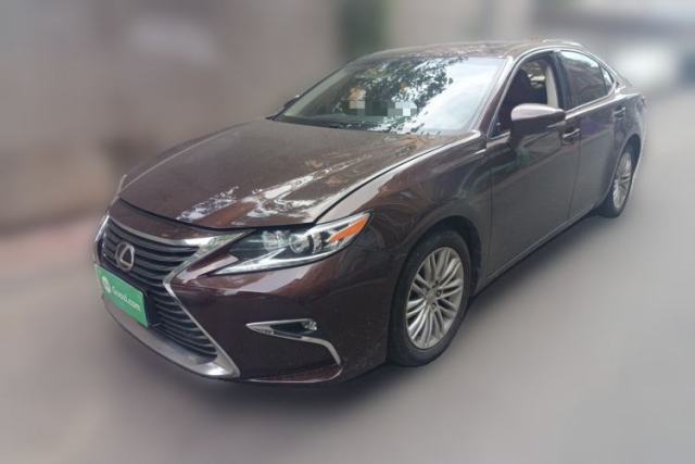 Ojetý Lexus ES 2015 200 Elite Edition