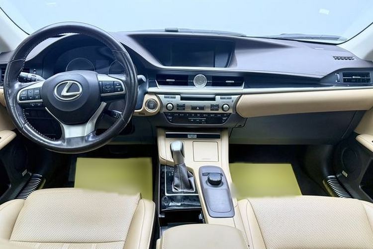 Used Lexus ES 2015 200 Elite Edition Interior 2