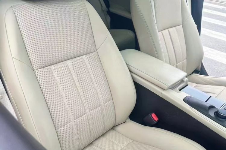 Used Lexus ES 2015 200 Elite Edition Interior 4
