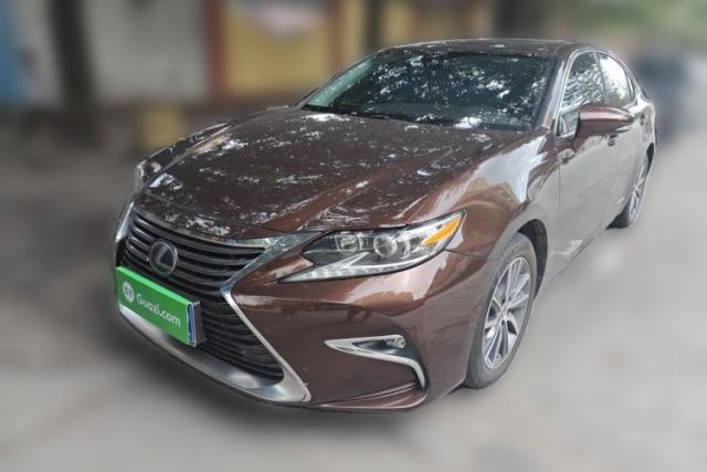 Used Lexus ES 2015 300h Comfort Edition