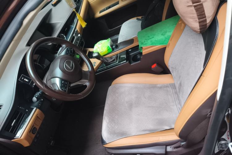 Used Lexus ES 2015 300h Comfort Edition Left Front Seat