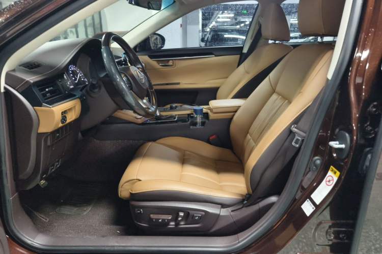 Used Lexus ES 2015 200 Elite Edition Left Front Seat