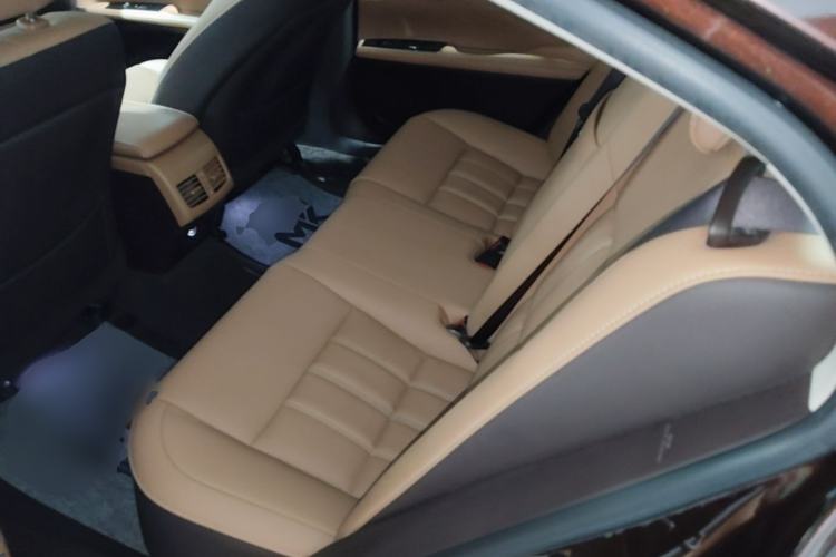 Used Lexus ES 2015 200 Elite Edition Left Rear Seat