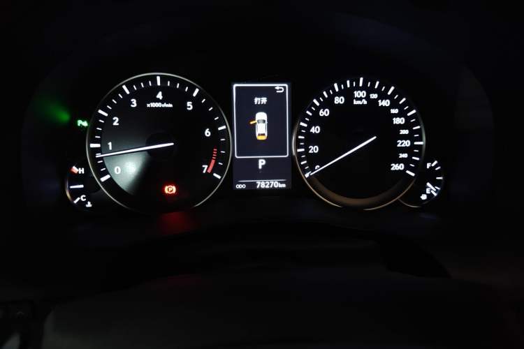 Used Lexus ES 2015 200 Elite Edition Odometer Close Up