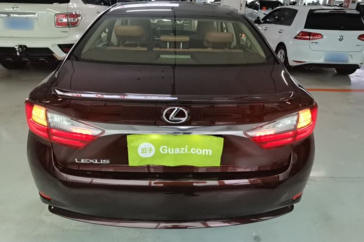 Used Lexus ES 2015 200 Elite Edition Rear