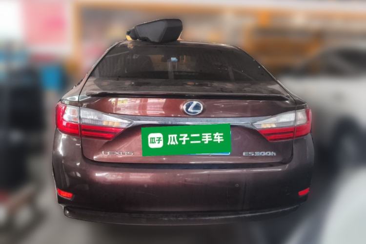 Used Lexus ES 2015 300h Comfort Edition Rear