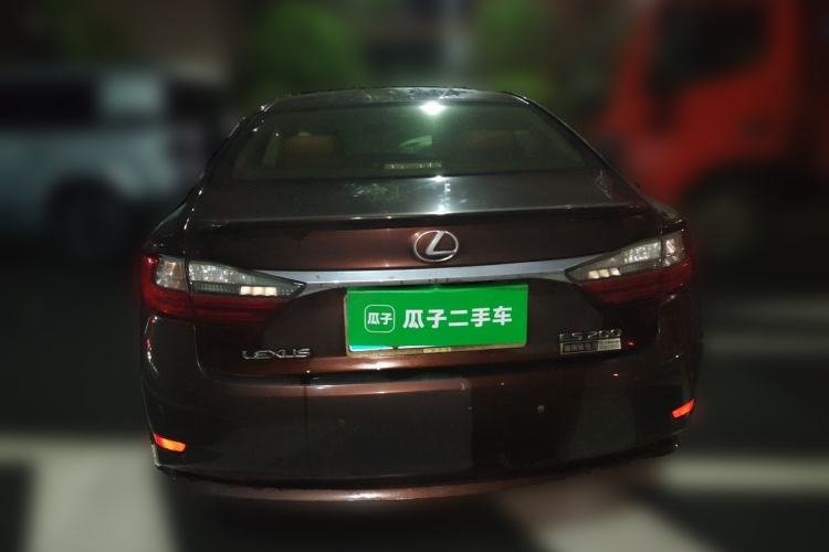 Used Lexus ES 2015 200 Elite Edition Rear