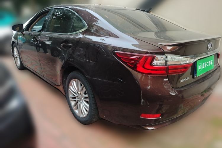 Used Lexus ES 2015 200 Comfort Edition Rear Left 45 Deg