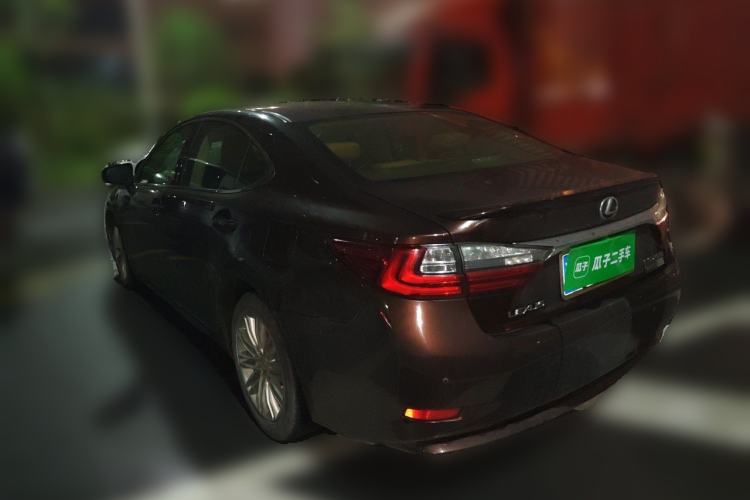 Used Lexus ES 2015 200 Elite Edition Rear Left 45 Deg