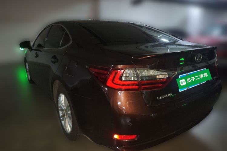 Used Lexus ES 2015 200 Elite Edition Rear Left 45 Deg