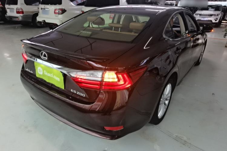 Used Lexus ES 2015 200 Elite Edition Rear Right 45 Deg