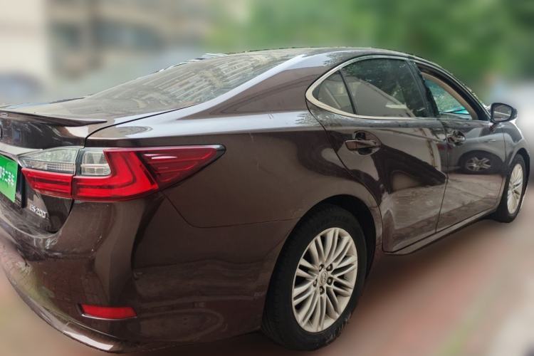 Used Lexus ES 2015 200 Comfort Edition Rear Right 45 Deg