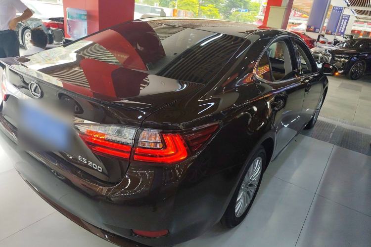 Used Lexus ES 2015 200 Elite Edition Rear Right 45 Deg