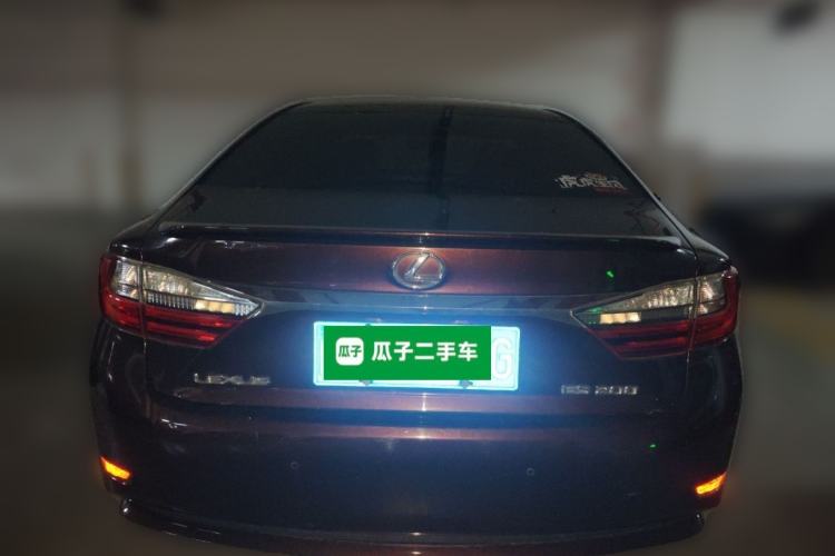 Used Lexus ES 2015 200 Elite Edition Rear