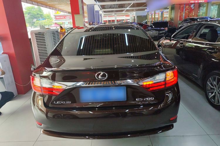 Used Lexus ES 2015 200 Elite Edition Rear