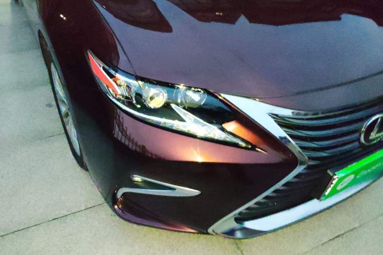 Used Lexus ES 2015 200 Elite Edition Right Front Headlight