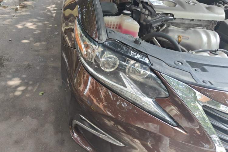 Used Lexus ES 2015 300h Comfort Edition Right Front Headlight