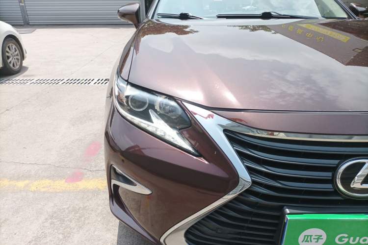 Used Lexus ES 2015 200 Elite Edition Right Front Headlight