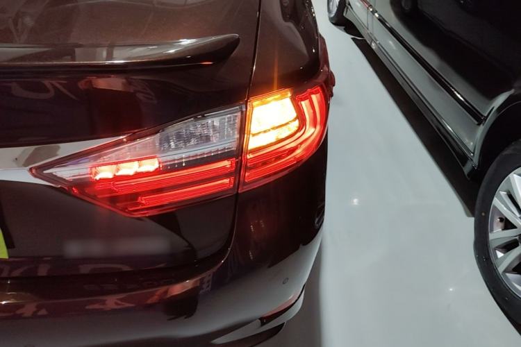 Used Lexus ES 2015 200 Elite Edition Right Rear Taillight