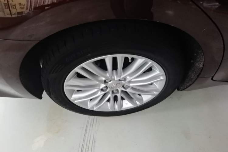 Used Lexus ES 2015 200 Elite Edition Right Rear Wheel Hub