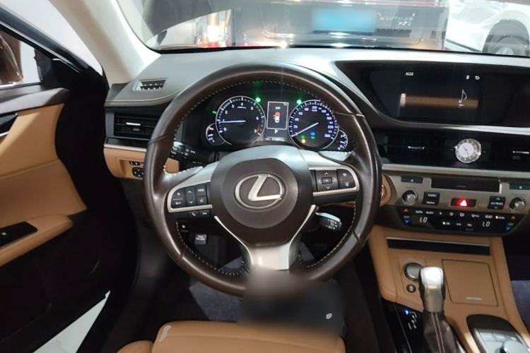 Used Lexus ES 2015 200 Elite Edition Steering Wheel