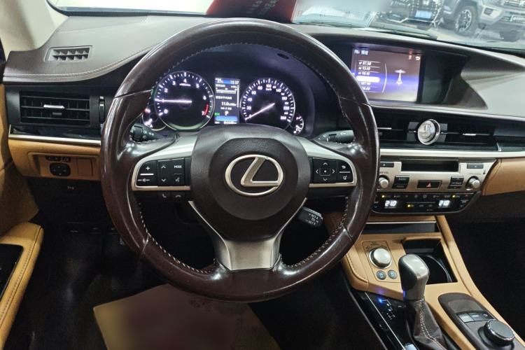 Used Lexus ES 2015 200 Elite Edition Steering Wheel