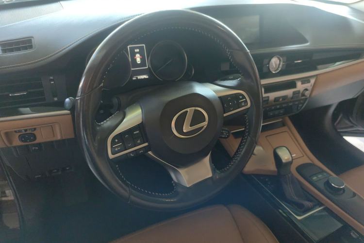 Used Lexus ES 2015 200 Elite Edition Steering Wheel