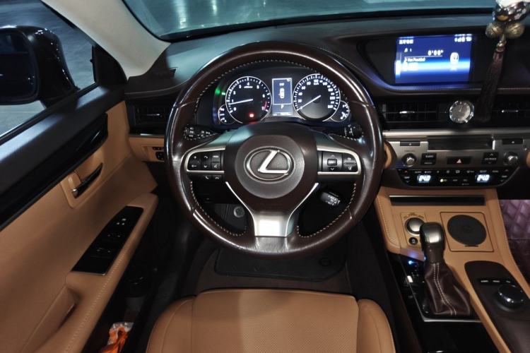 Used Lexus ES 2015 200 Elite Edition Steering Wheel