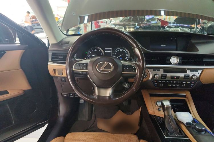 Used Lexus ES 2015 200 Elite Edition Steering Wheel